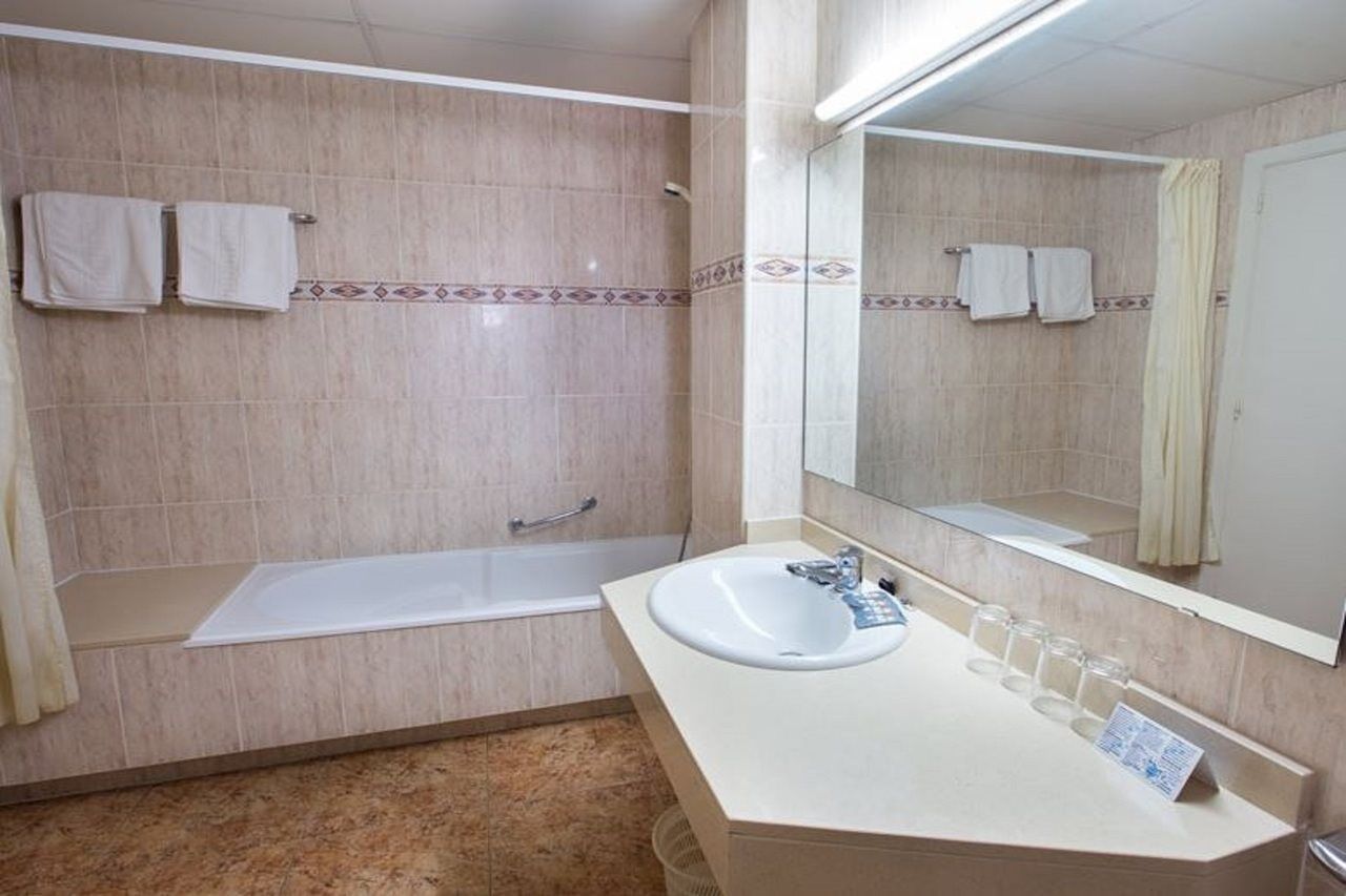 Hotel Costa Brava Blanes Ngoại thất bức ảnh